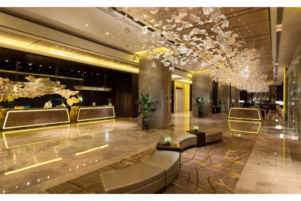 重庆热卖！全自动按摩面膜，敷出嫩滑肌